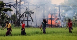 রাখাইনে মিয়ানমার সেনাবাহিনীর ফের অগ্নিসংযোগ