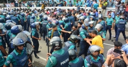 কোটাবিরোধী আন্দোলন, চট্টগ্রামে পুলিশের লাঠিচার্জ