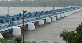 নীলফামারীতে দিনভর আতঙ্কের পর কমতে শুরু করেছে তিস্তার পানি